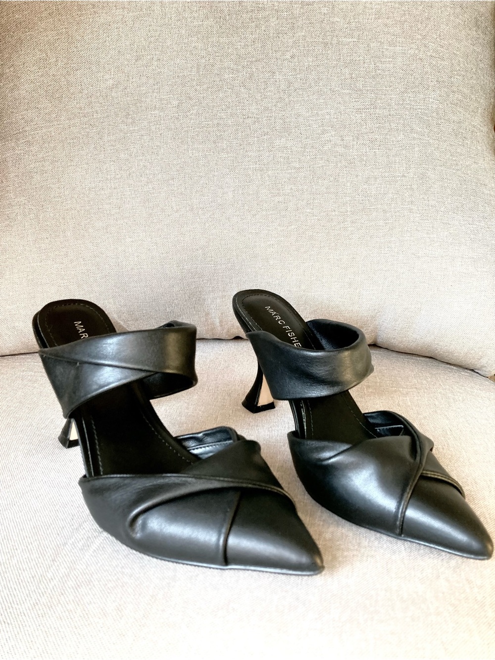 Marc Fisher Heaton Black Pointed Toe Mule Heels Sculptural Heel Size 8M